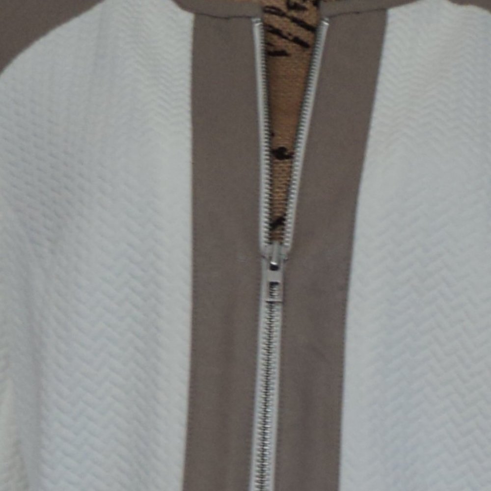 Moto Jacket - Picture 3 of 9